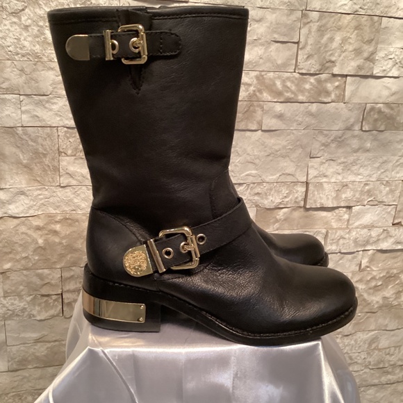 Vince Camuto Winchell Black Leather Moto Boots - Picture 6 of 14
